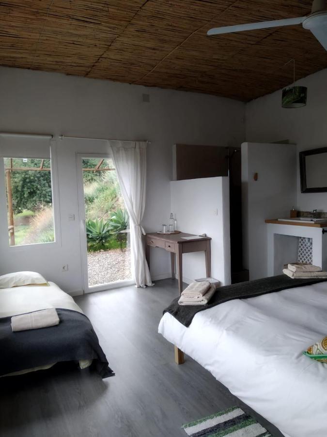 The African House Tolox Eksteriør bilde