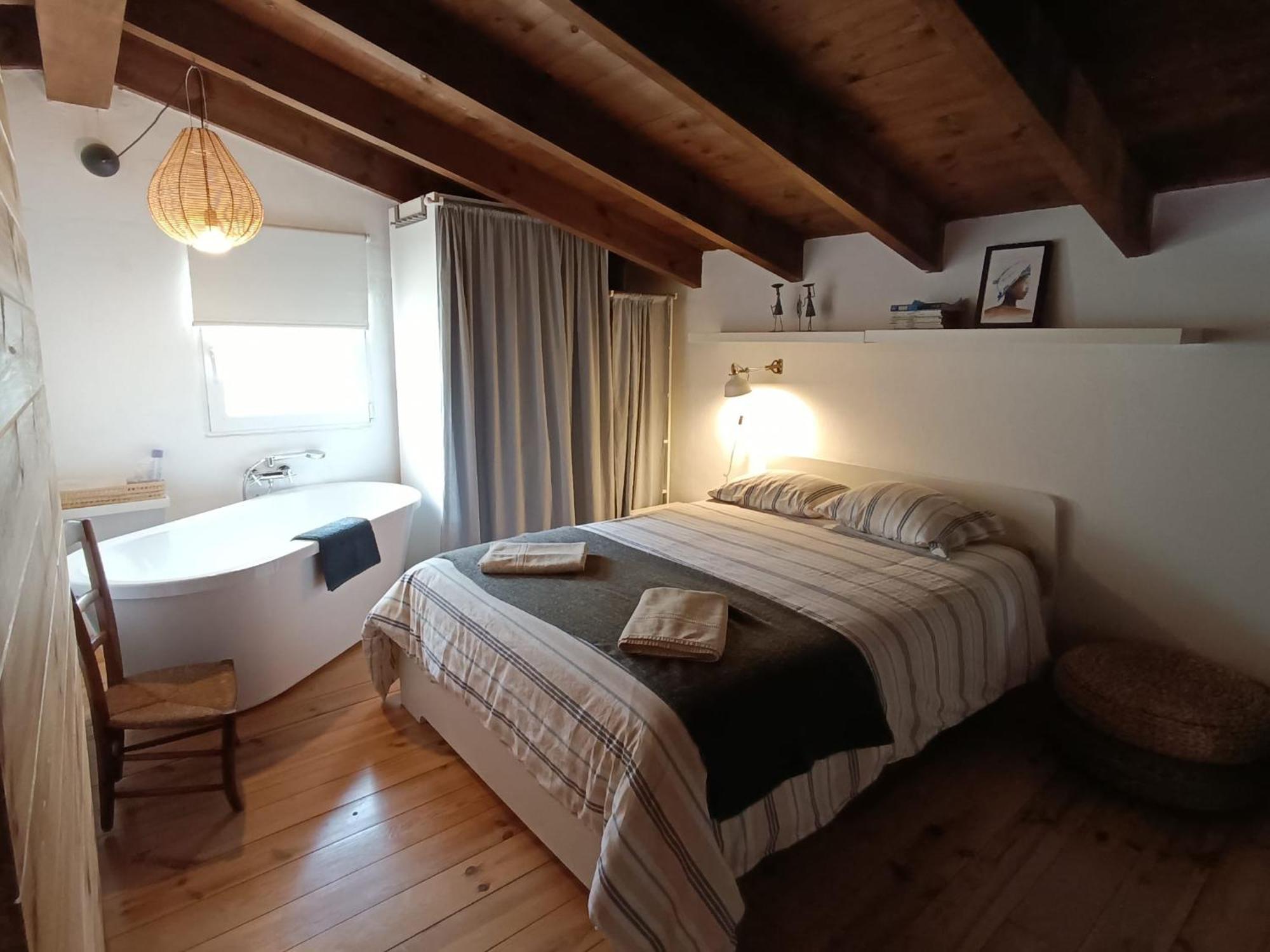 The African House Tolox Eksteriør bilde